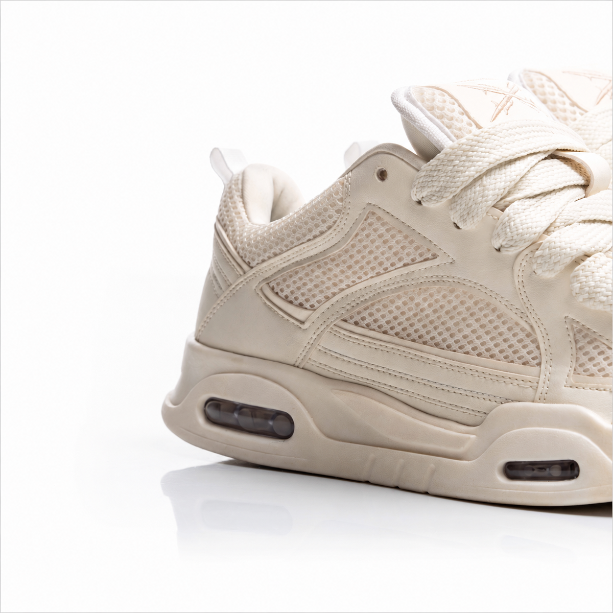 EQUIS OFF WHITE
