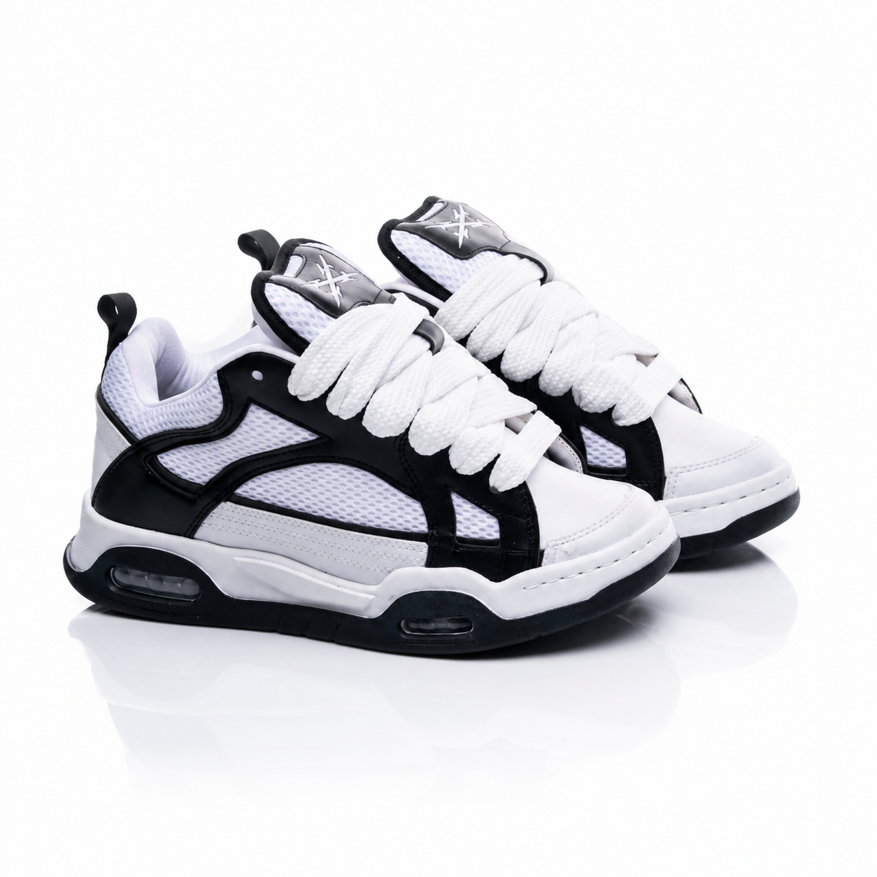 EQUIS WHITE BLACK C/B - cordones blancos